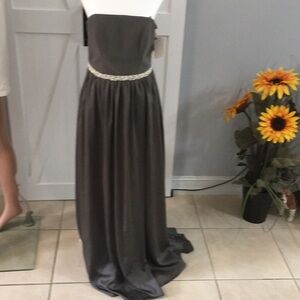 Vera Wang Maxi Evening gown. NWT. Size 8 Bridal